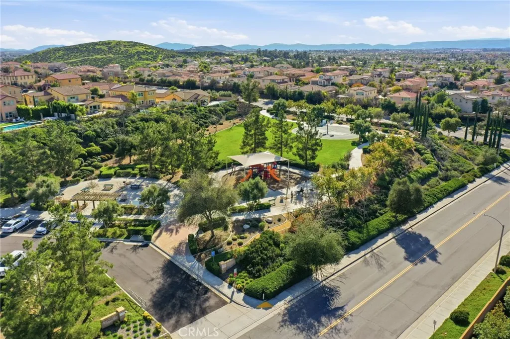 35421 Birchbrook, Winchester, California 92596 home-pic-48
