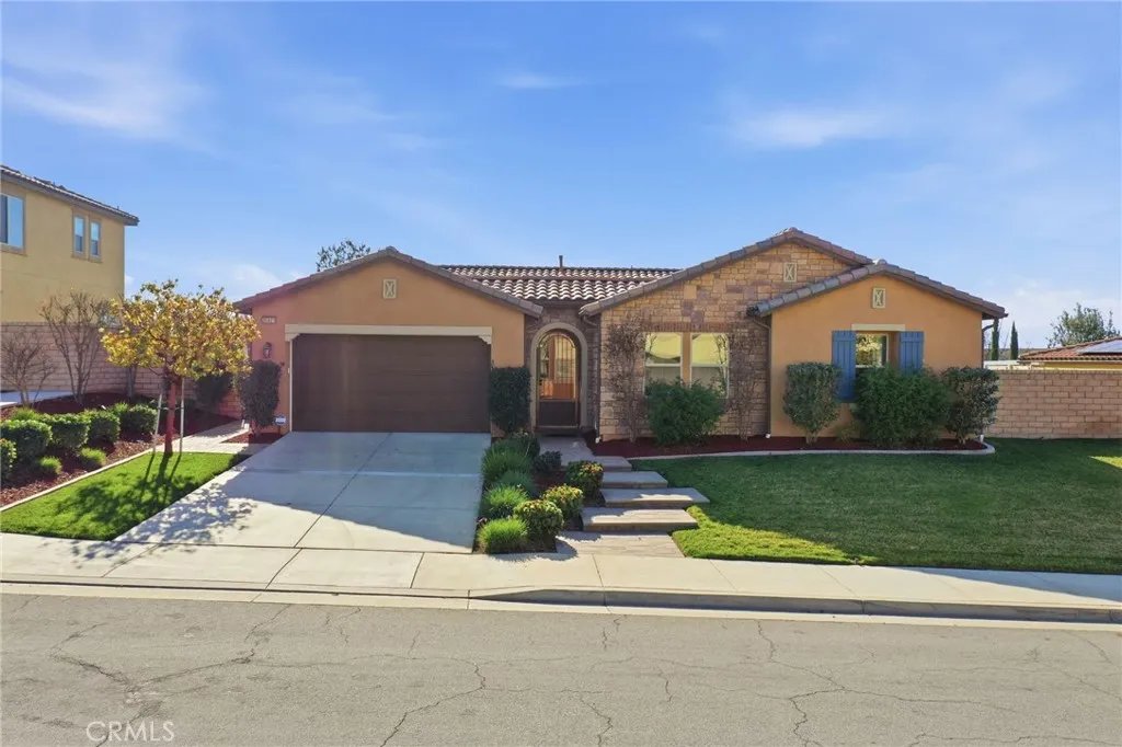 35421 Birchbrook, Winchester, California 92596 home-pic-4
