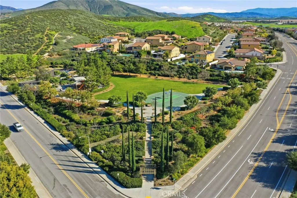 35421 Birchbrook, Winchester, California 92596 home-pic-47