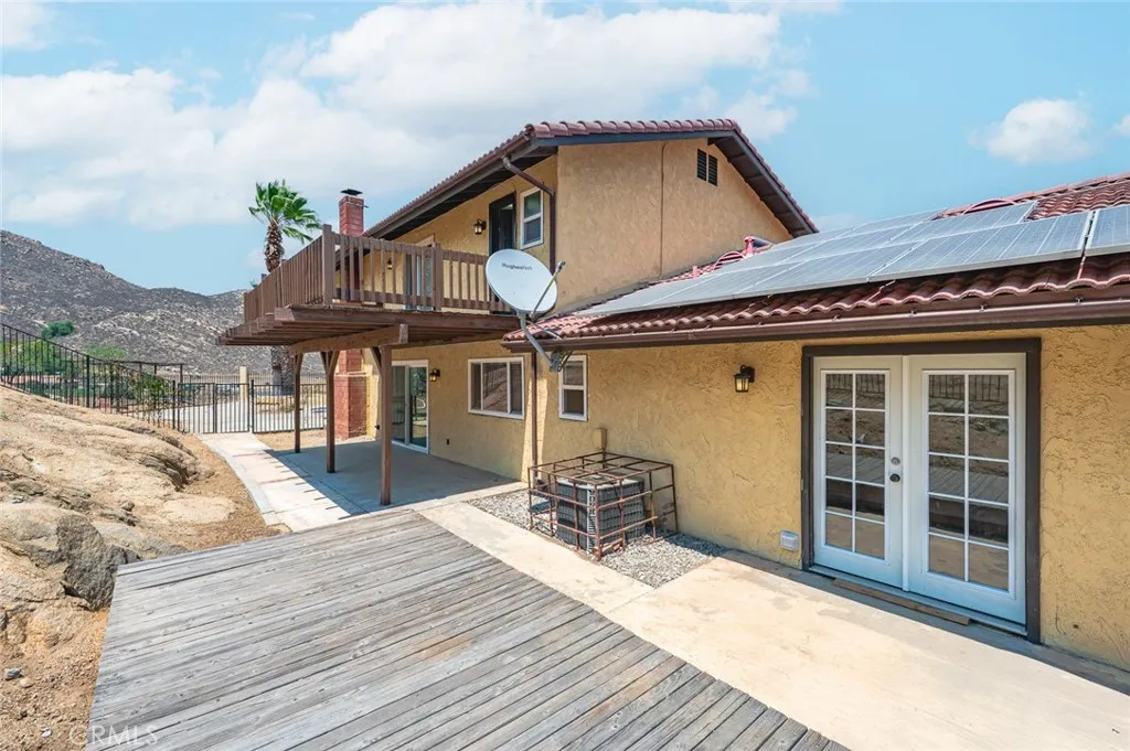 11425 Tiffany Lane, Moreno Valley, California 92557 home-pic-6