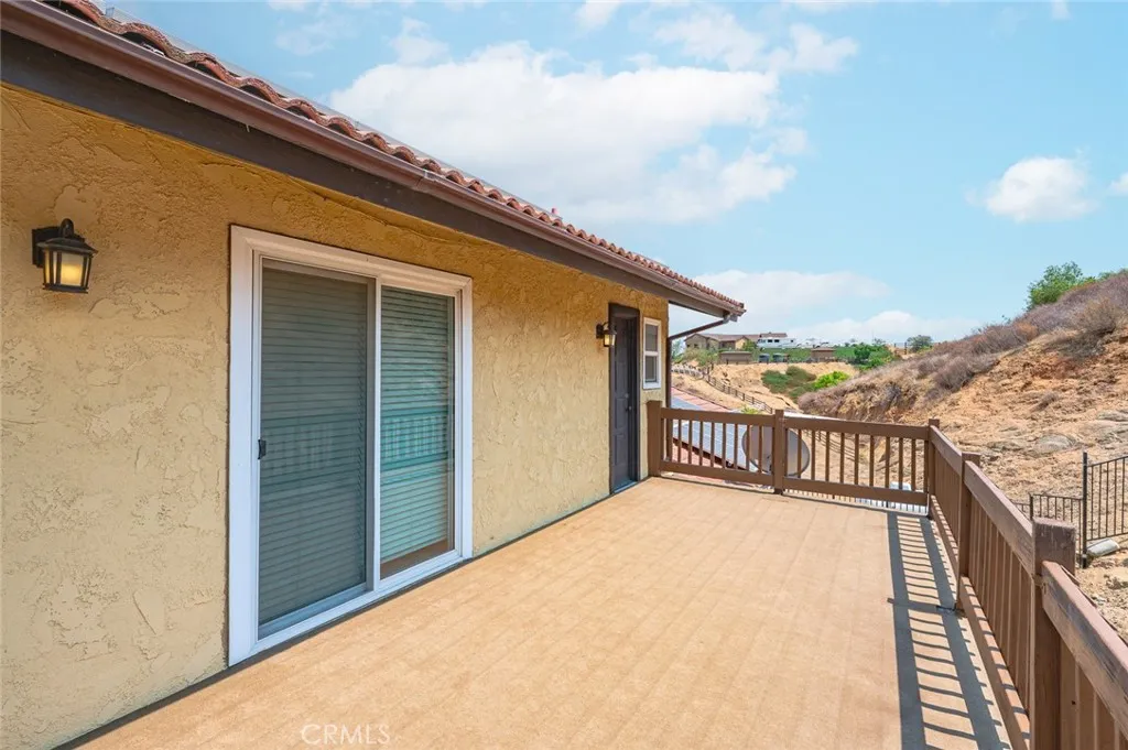 11425 Tiffany Lane, Moreno Valley, California 92557 home-pic-35