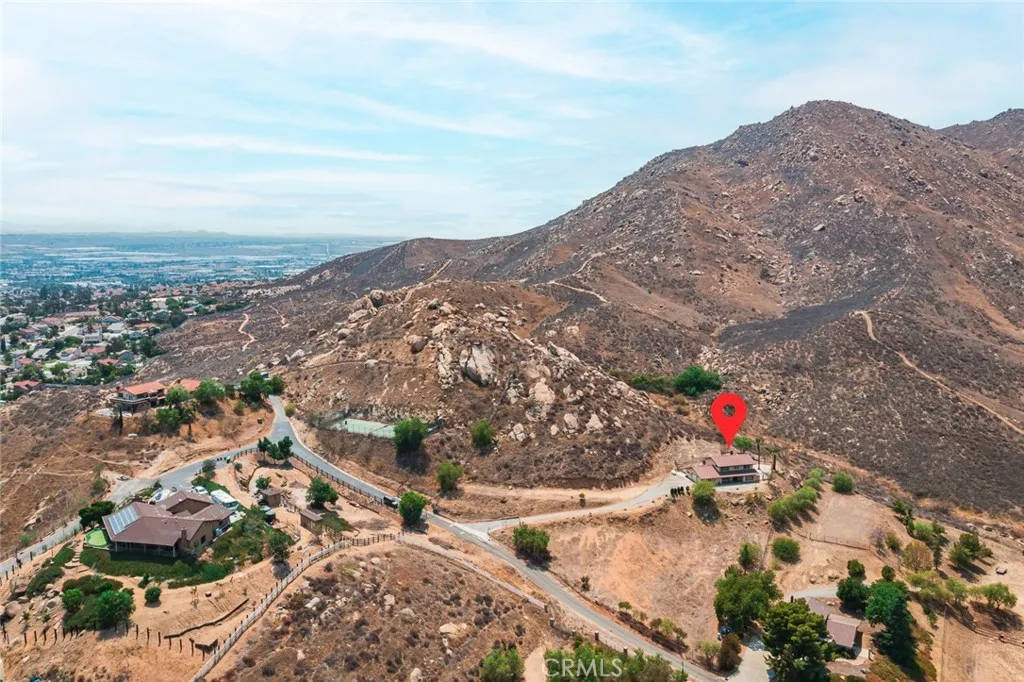 11425 Tiffany Lane, Moreno Valley, California 92557 home-pic-42