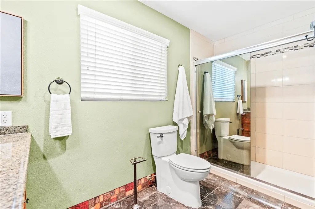 11425 Tiffany Lane, Moreno Valley, California 92557 home-pic-26