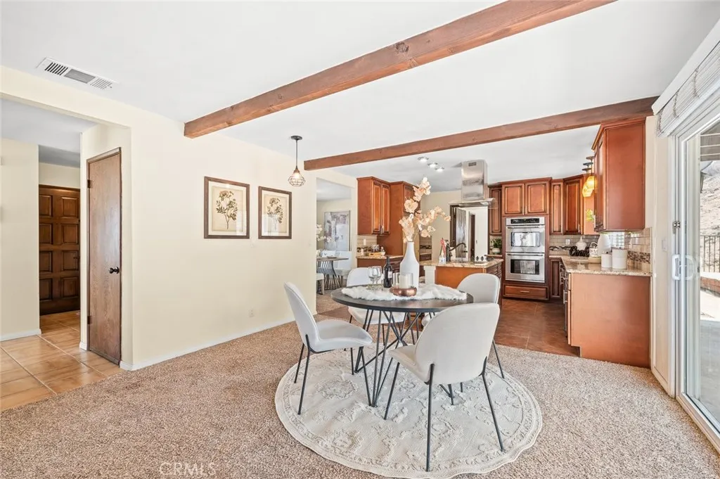 11425 Tiffany Lane, Moreno Valley, California 92557 home-pic-17