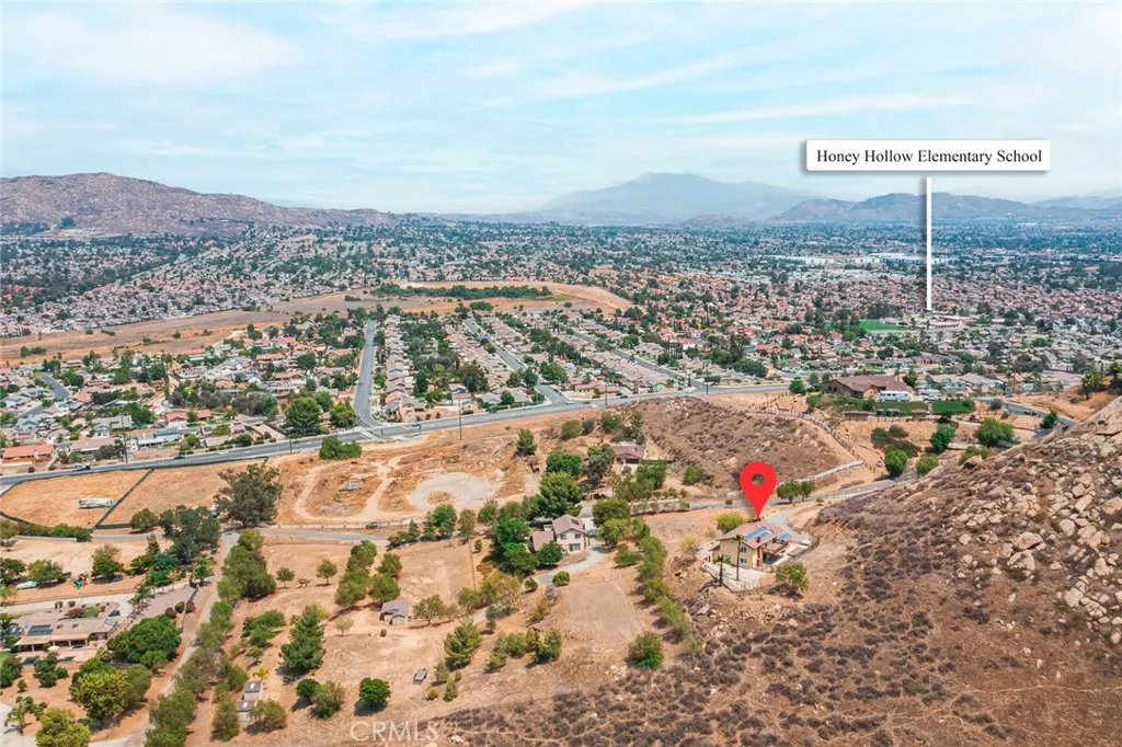 11425 Tiffany Lane, Moreno Valley, California 92557 home-pic-41