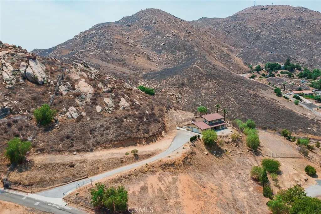 11425 Tiffany Lane, Moreno Valley, California 92557 home-pic-38