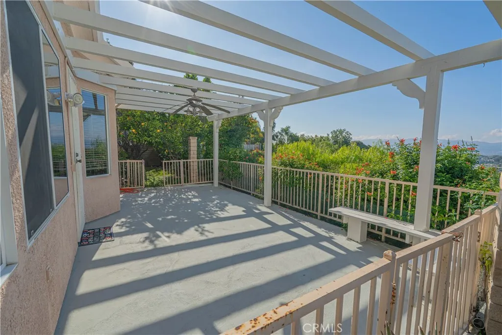 22440 Skylake Place, Saugus, California 91390 home-pic-31