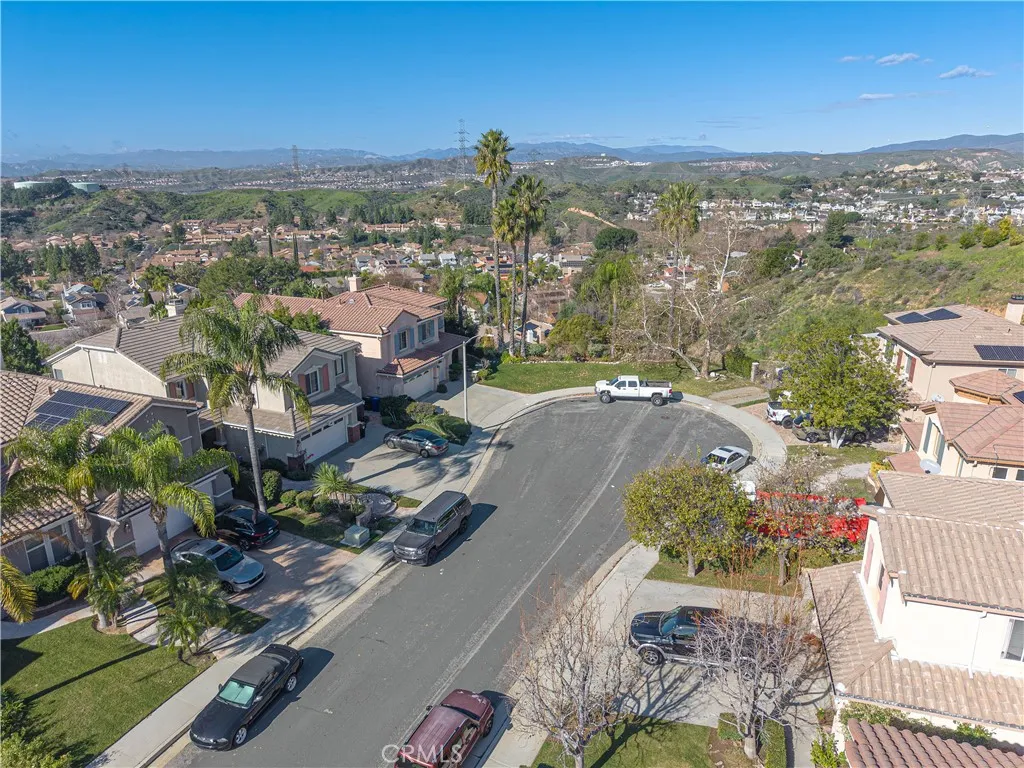 22440 Skylake Place, Saugus, California 91390 home-pic-44