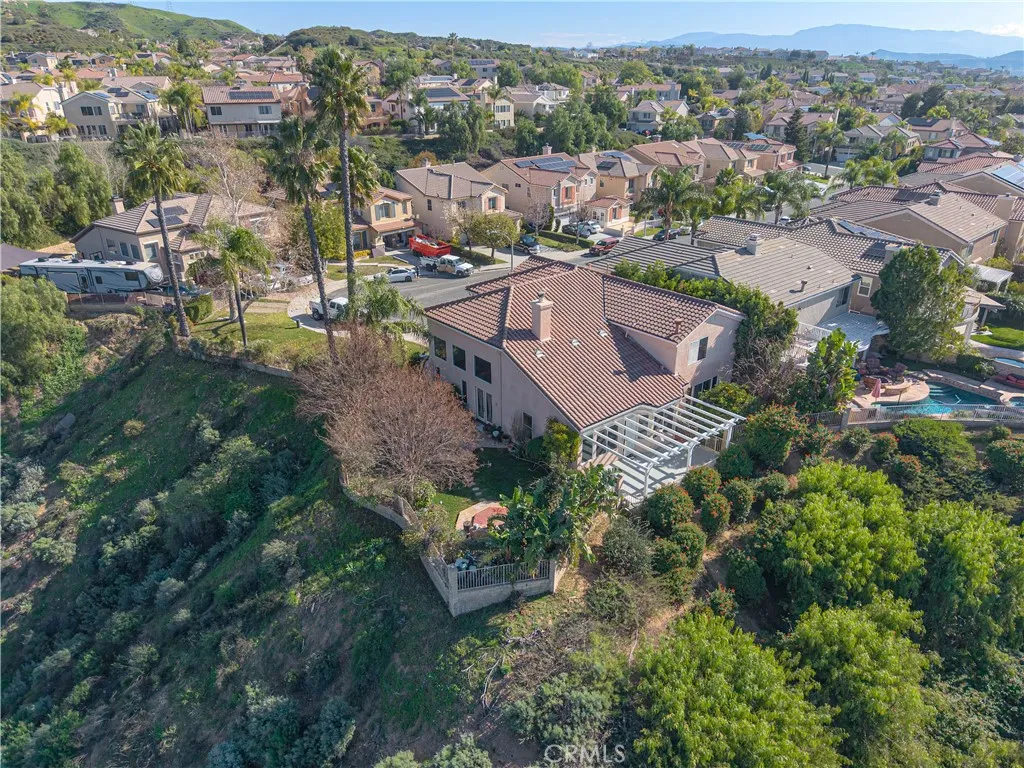 22440 Skylake Place, Saugus, California 91390 home-pic-40