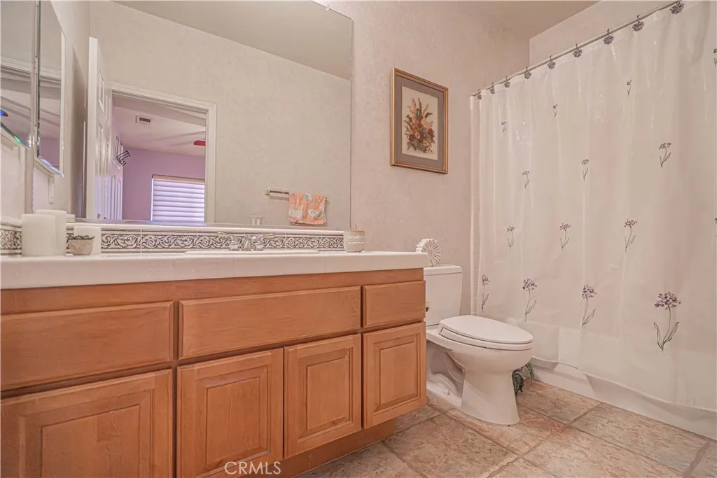 22440 Skylake Place, Saugus, California 91390 home-pic-26
