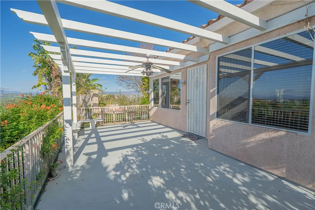 22440 Skylake Place, Saugus, California 91390 home-pic-28