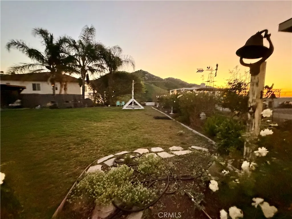 3070 Crestview Drive, Norco, California 92860 home-pic-15