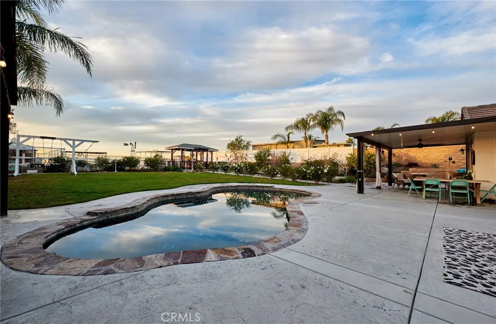 3070 Crestview Drive, Norco, California 92860 home-pic-25