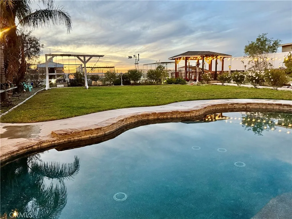 3070 Crestview Drive, Norco, California 92860 home-pic-24