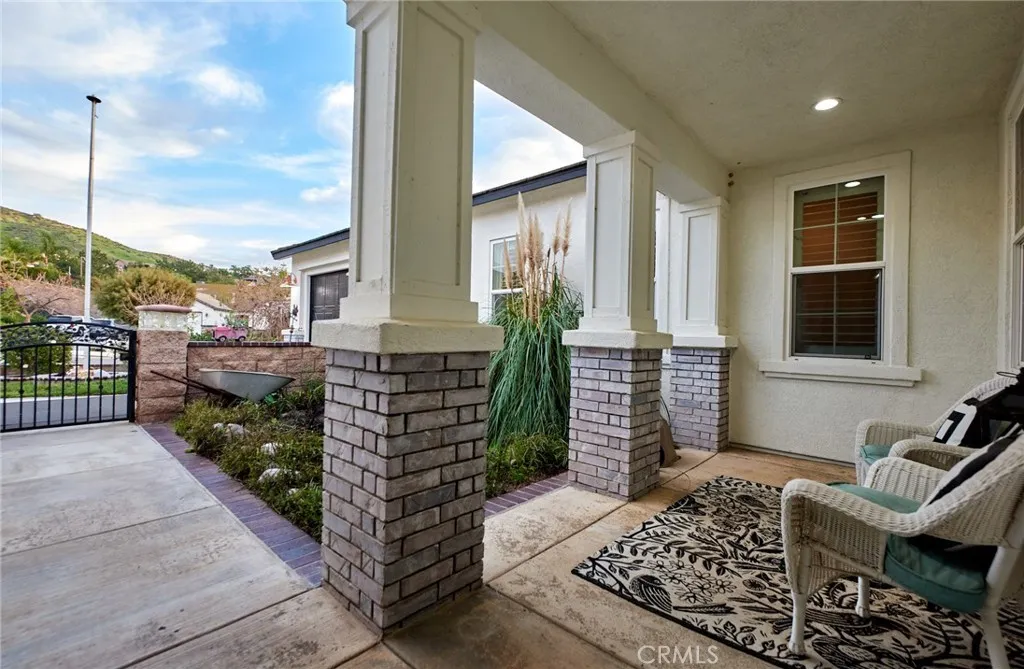 3070 Crestview Drive, Norco, California 92860 home-pic-6