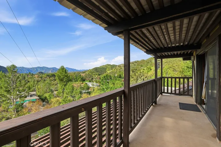 24300 Sylvan Glen, Calabasas, California 91302