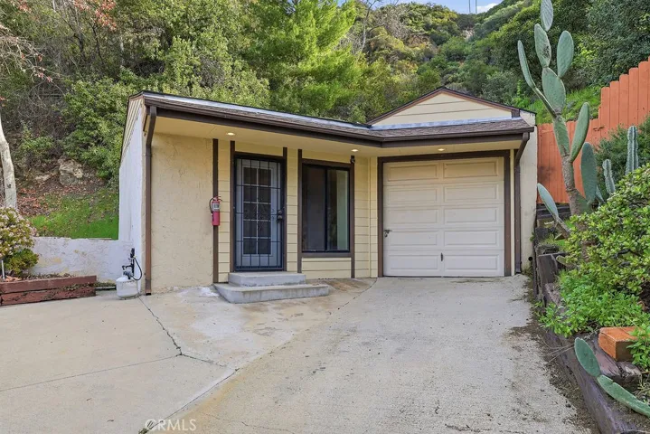 24300 Sylvan Glen, Calabasas, California 91302