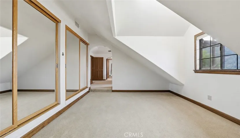 24300 Sylvan Glen, Calabasas, California 91302