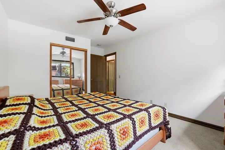 24300 Sylvan Glen, Calabasas, California 91302