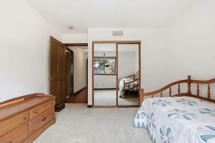 24300 Sylvan Glen, Calabasas, California 91302