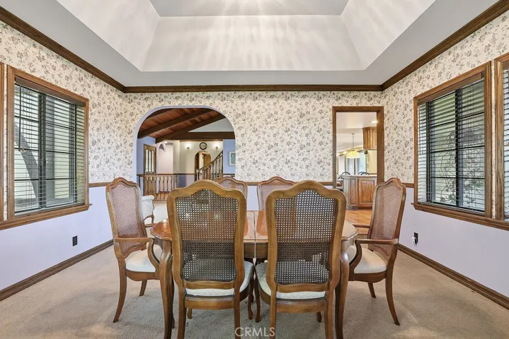 24300 Sylvan Glen, Calabasas, California 91302
