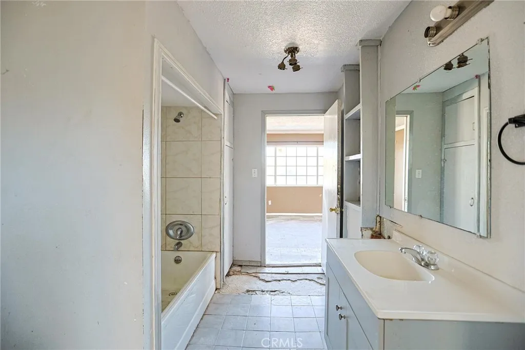 20263 Telford, Perris, California 92570 home-pic-44