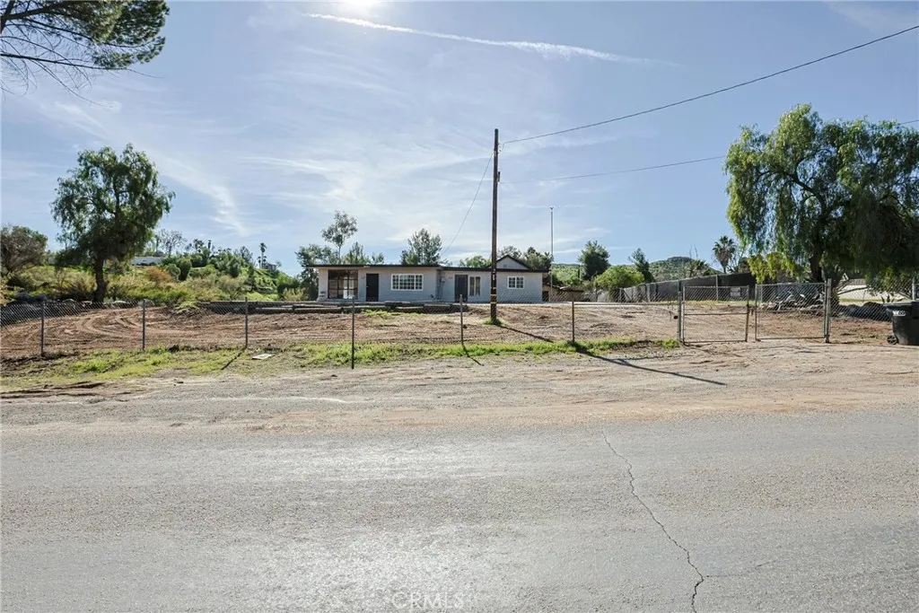 20263 Telford, Perris, California 92570 home-pic-58