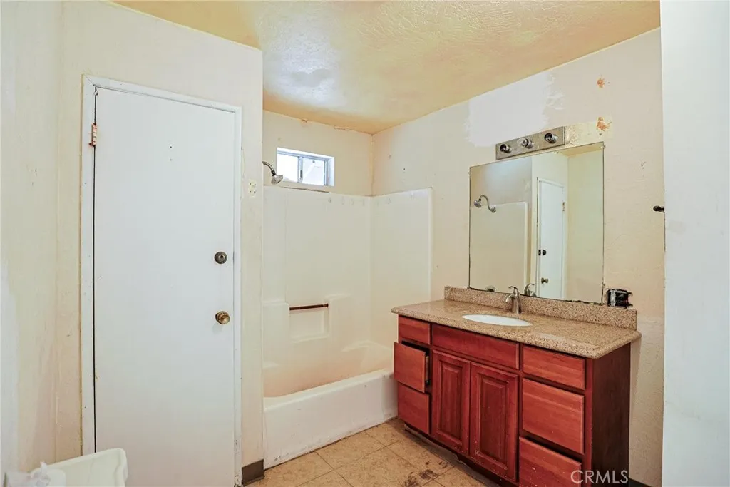 20263 Telford, Perris, California 92570 home-pic-38