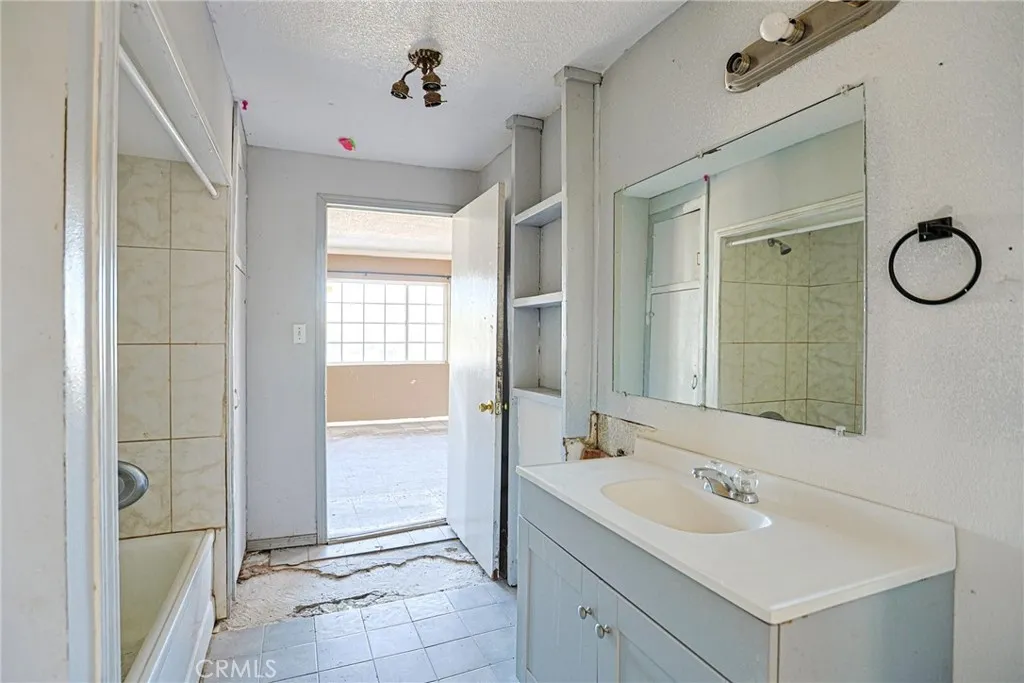 20263 Telford, Perris, California 92570 home-pic-43
