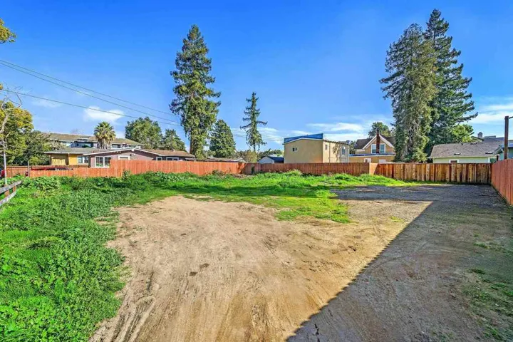 Right side after fence