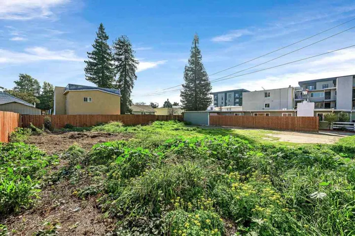 Left side after fence