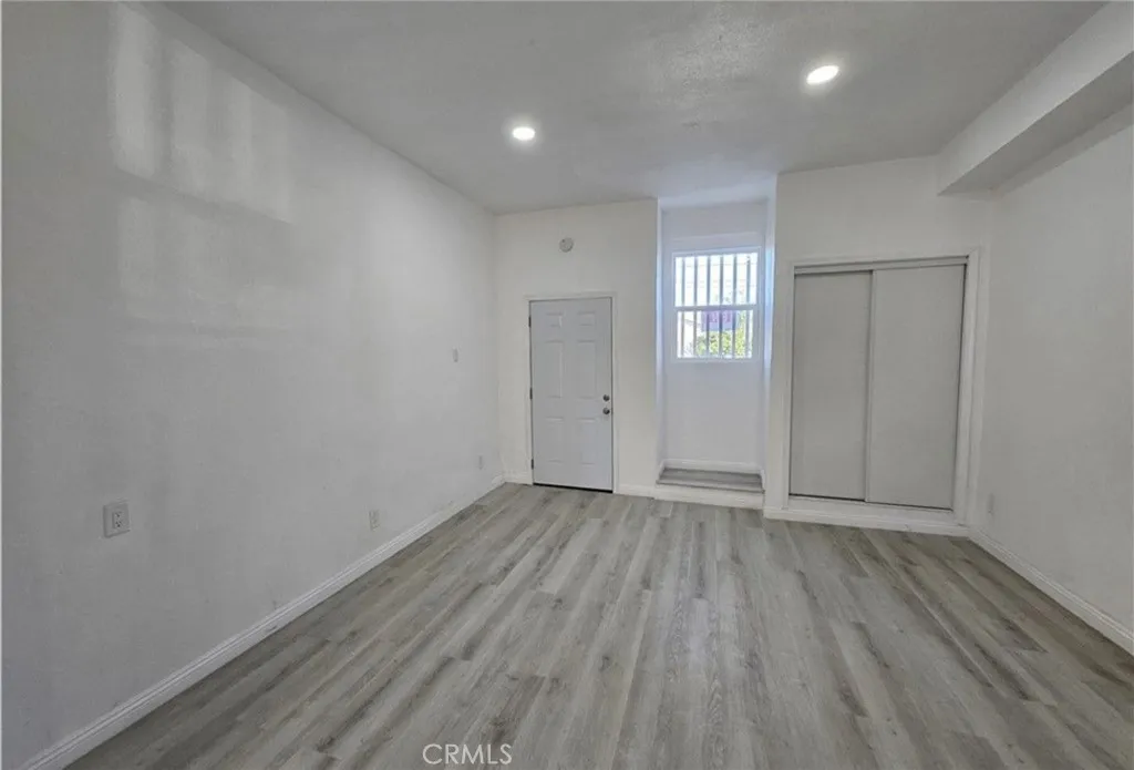 9705 S Normandie, Los Angeles, California 90044 home-pic-4