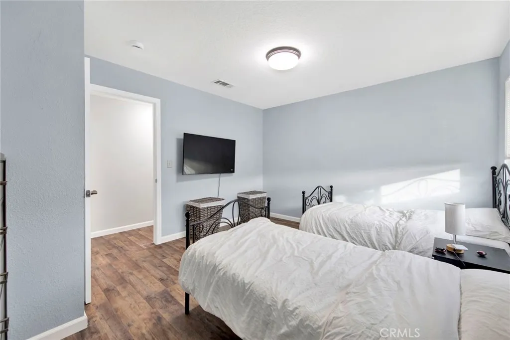 31511 Indian Oak Road, Acton, California 93510 home-pic-12