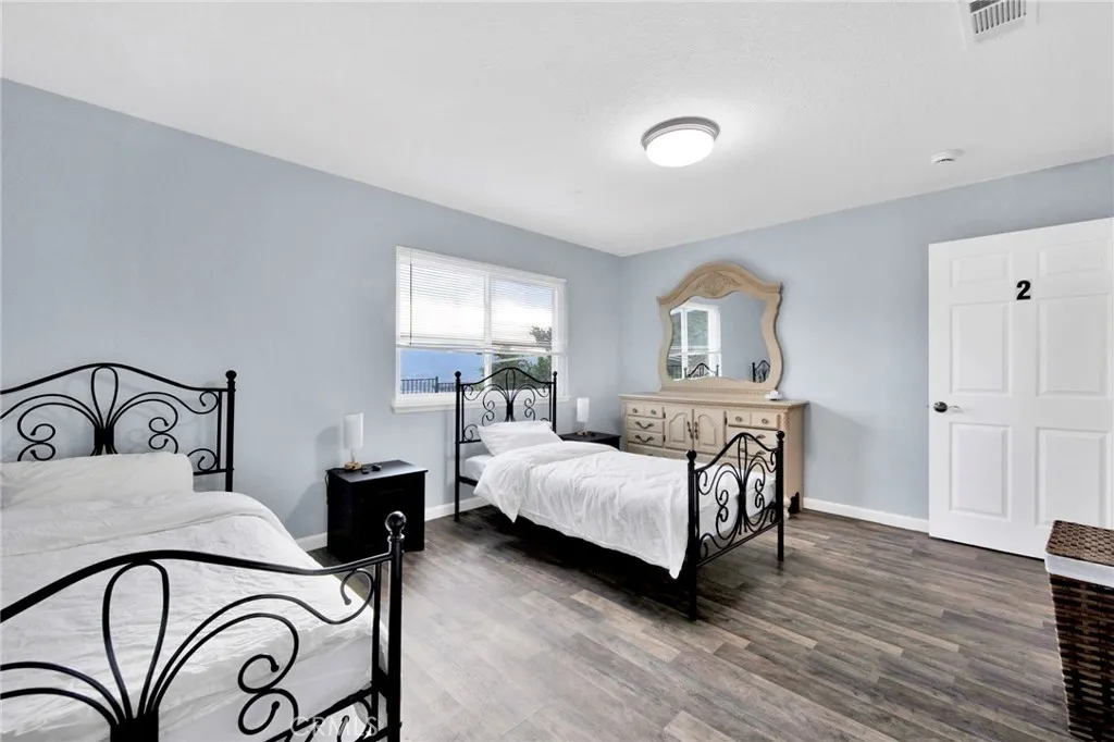 31511 Indian Oak Road, Acton, California 93510 home-pic-9