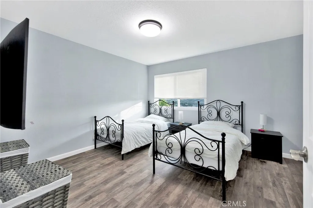 31511 Indian Oak Road, Acton, California 93510 home-pic-11