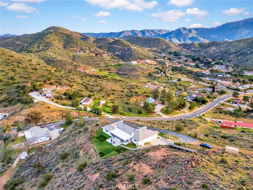 31511 Indian Oak Road, Acton, California 93510 home-pic-31