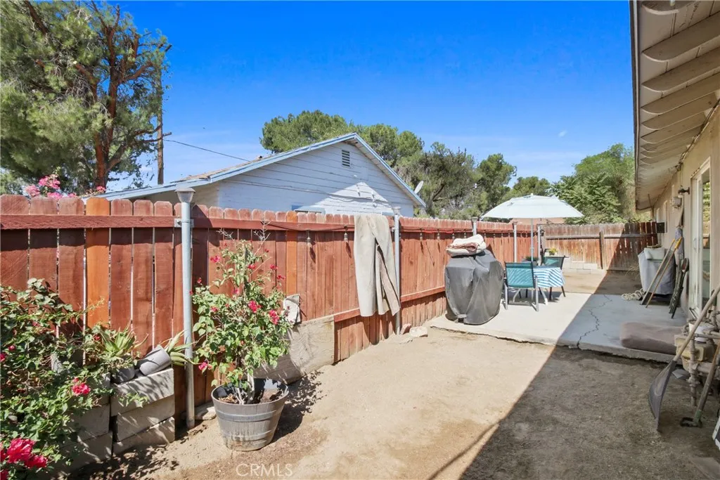 563 W Main, San Jacinto, California 92583 home-pic-9