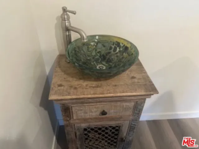 wet bar sink