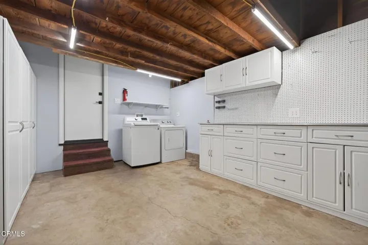 34-web-or-mls-UpmarketMedia_75Neish-097