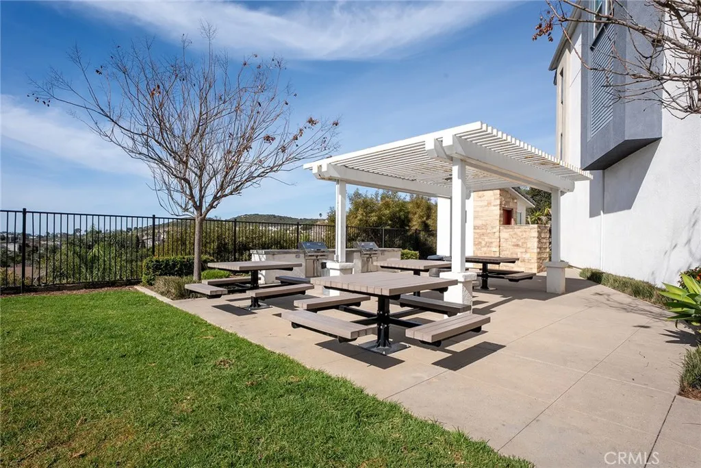 371 Fitzpatrick Rd 102, San Marcos, California 92069 home-pic-38