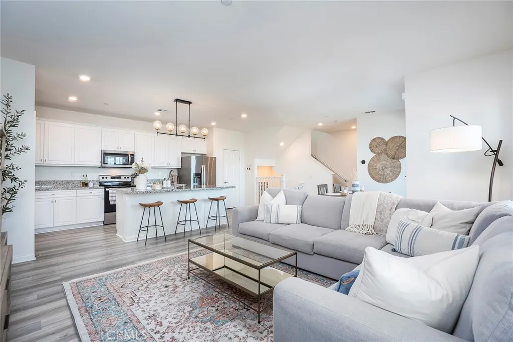 371 Fitzpatrick Rd 102, San Marcos, California 92069 home-pic-6