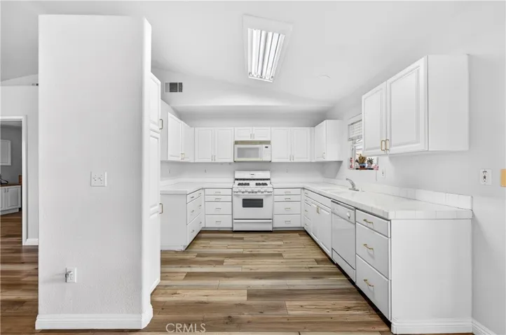 2995 Joshua, Hemet, California 92545