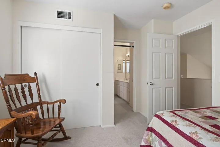 42-web-or-mls-UpmarketMedia_1419oak-145