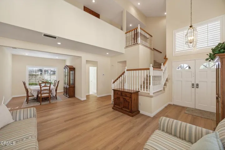 14-web-or-mls-UpmarketMedia_1419oak-016