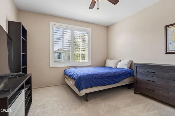 50-web-or-mls-UpmarketMedia_1419oak-169