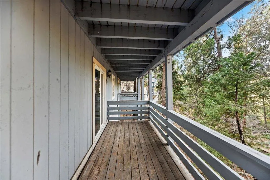 810 Oakmont Lane, Lake Arrowhead, California 92352 home-pic-42