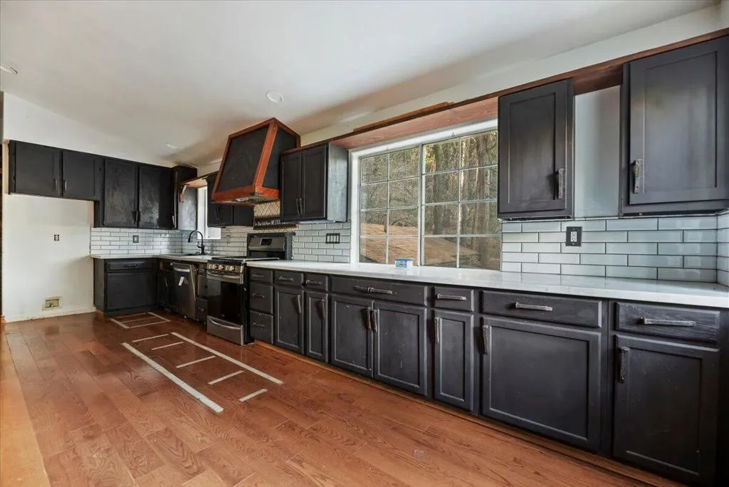 810 Oakmont Lane, Lake Arrowhead, California 92352 home-pic-18