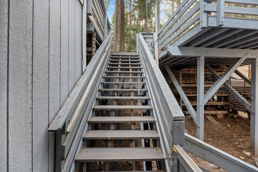 810 Oakmont Lane, Lake Arrowhead, California 92352 home-pic-8