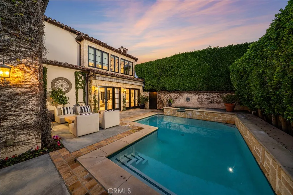 110 Via Trieste, Newport Beach, California 92663 home-pic-60
