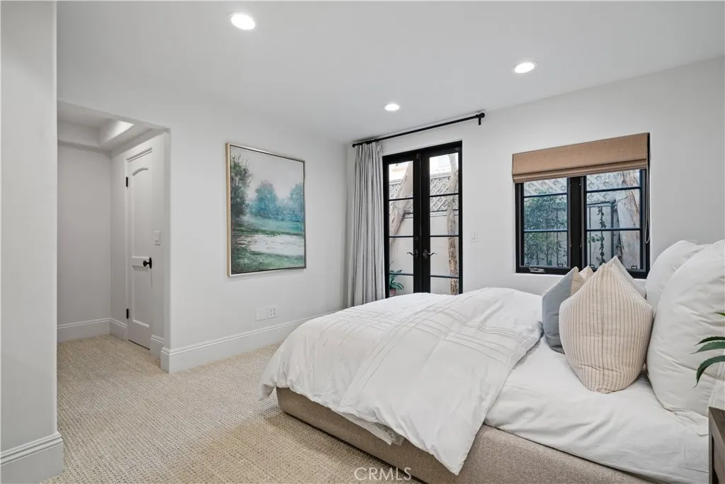 110 Via Trieste, Newport Beach, California 92663 home-pic-37